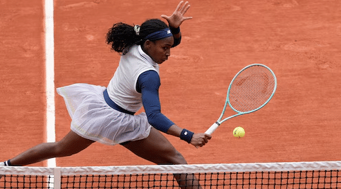 První semifinalistkou na Roland-Garros se stala Američanka Coco Gauffová!!!